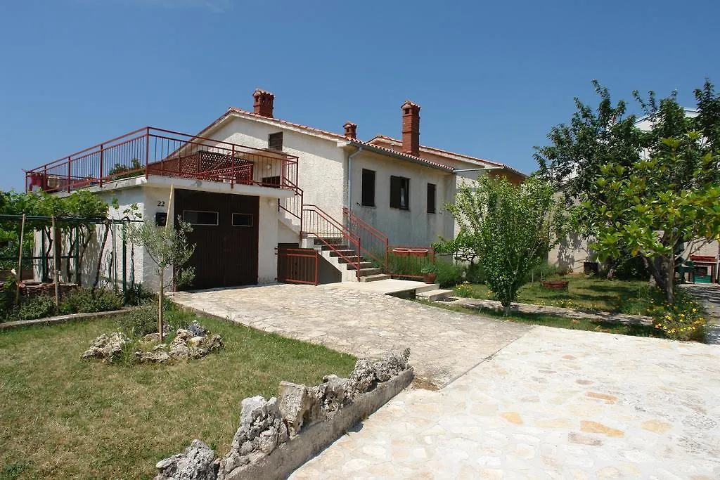 Apartments Benito Pjescana Uvala