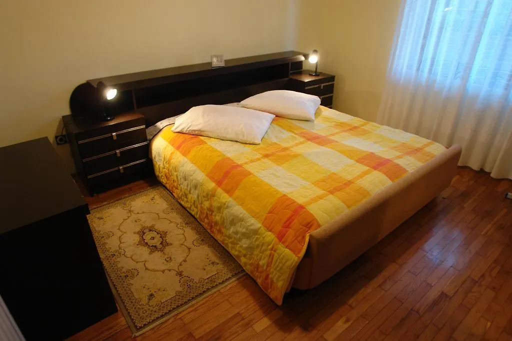 Apartments Benito Pjescana Uvala