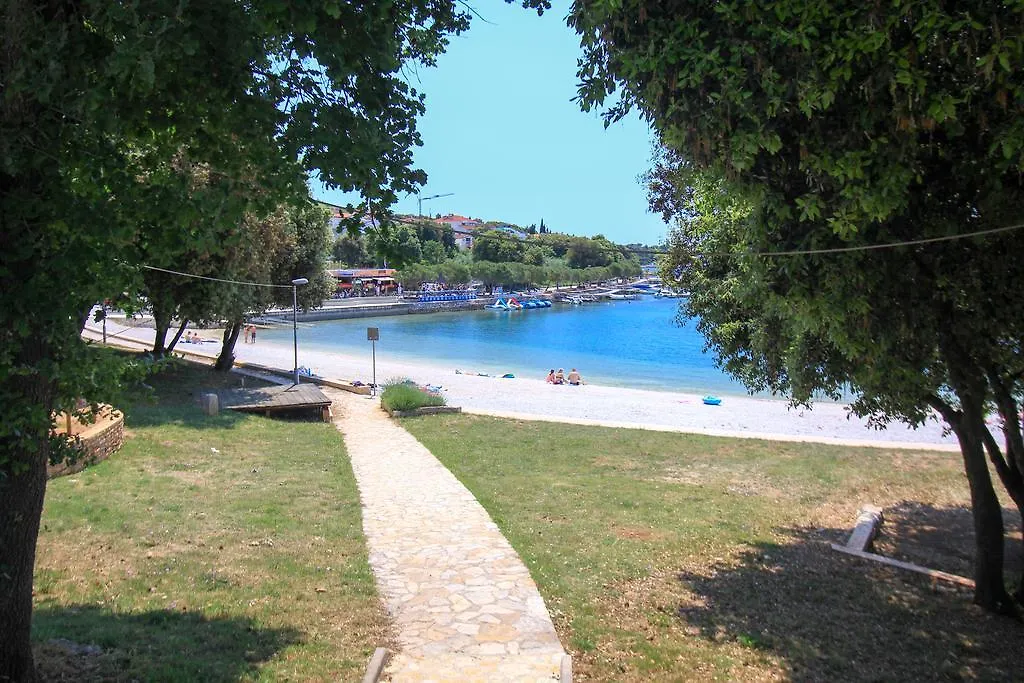 Apartments Benito Pjescana Uvala
