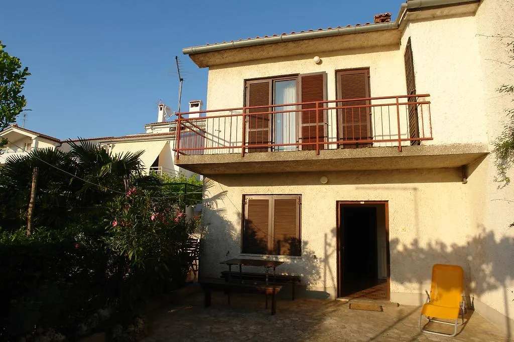 Apartments Benito Pjescana Uvala